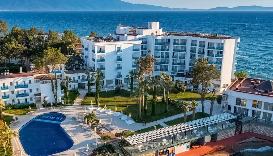 هتل له بلو کوش آداسی